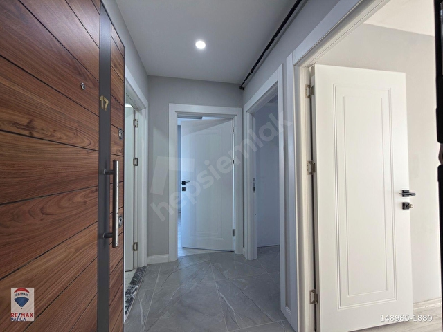 SALON MUTFAK AYRI / TRAMVAYA YAKIN / ÇOK GENİŞ 1+1/ REMAX GÖKHAN - Görsel 3
