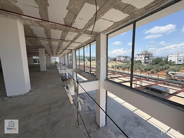 -renix.app- SHOWROOM + DEPO + OPERASYON MERKEZİ | 3.500 M² - Görsel 10