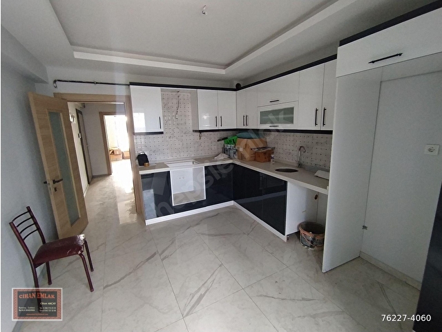 BANDIRMA SUNULLAH TA SATILIK KAPALI BALKONLU BAHÇELİ GENİŞ YENİ 3+1 DAİRE - Görsel 16