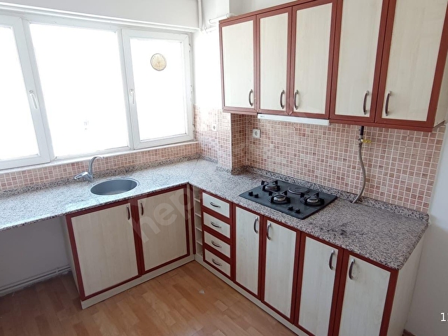 GÜZELYALININ MERKEZİNDE, İÇİ BAKIMLI, OTOPARKLI, BALKONLU, 3+1 - Görsel 14