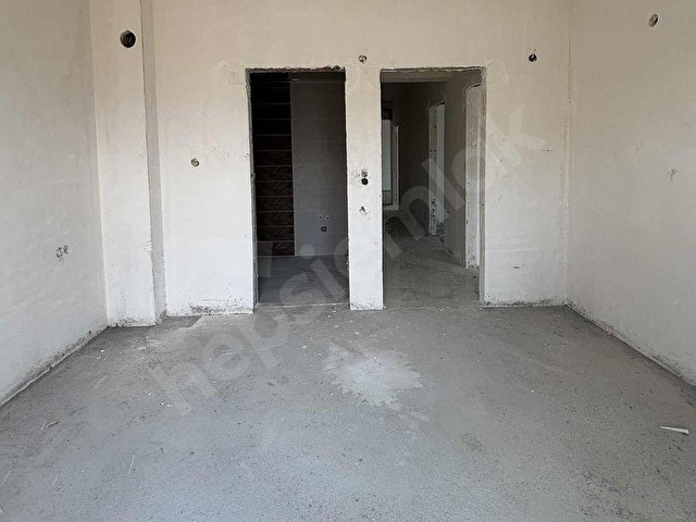 AKHİSAR KARALAR YOLUNDA HAVUZLU SİTEDE SATILIK 3+1 LÜKS DAİRE - Görsel 5