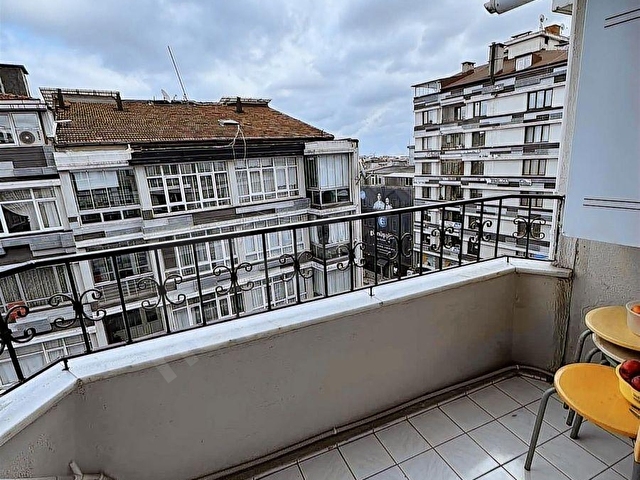 REELDEN ÇİFTLİK CADDESİNE CEPHE ARA KAT KATTA TEK ÇOK GENİŞ 3+1 - Görsel 12