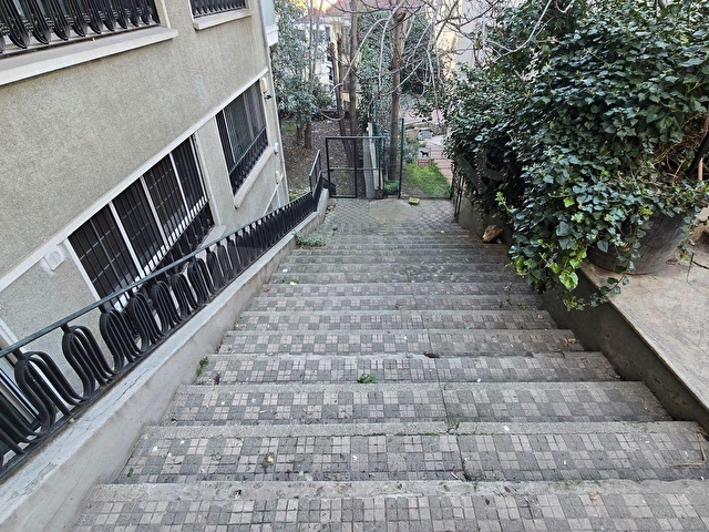 CİHANGİR CADDESİ’nde MİMARİ DEKORASYONLU DAİRE - Görsel 6