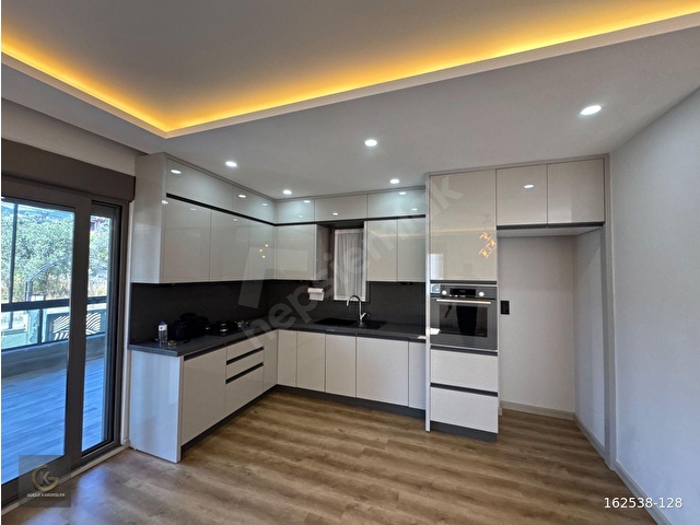 GÜÇLÜ KARDEŞLER GÜREDE 5+1 MÜSTAKİL GİRİŞ KATTA ODALI VİLLA - Görsel 16
