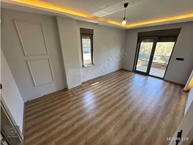 GÜÇLÜ KARDEŞLER GÜREDE 5+1 MÜSTAKİL GİRİŞ KATTA ODALI VİLLA - Görsel 26