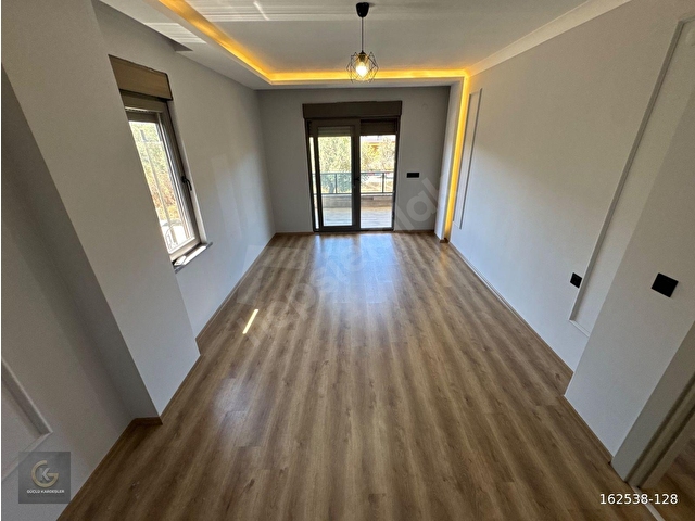 GÜÇLÜ KARDEŞLER GÜREDE 5+1 MÜSTAKİL GİRİŞ KATTA ODALI VİLLA - Görsel 27