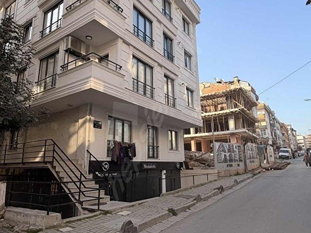 AVCILAR RÜZGARLI SOKAKTA 3+2 DUBLEX YENI BINADA ASANSÖRLİ DAİRE - Görsel 4