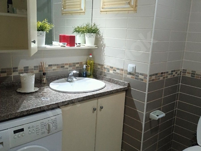 Kiralik site icerisinde 1+1 esyali,temiz,bakımlı,şirin daire - Görsel 6
