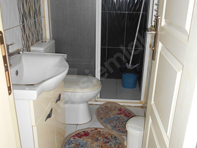FATİH KOCAMUSTAFAPAŞADA 40 m² 1+1 ÖN CEPHE EŞYALI KİRALIK DAİRE - Görsel 17