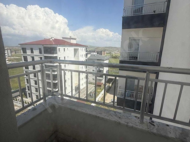 KILAVUZ MAHALLESİNDE SATILIK GÜNEY CEPHE 4+1 SIFIR DAİRE - Görsel 6