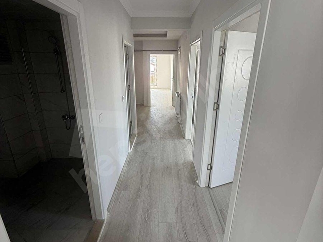 KILAVUZ MAHALLESİNDE SATILIK GÜNEY CEPHE 4+1 SIFIR DAİRE - Görsel 4