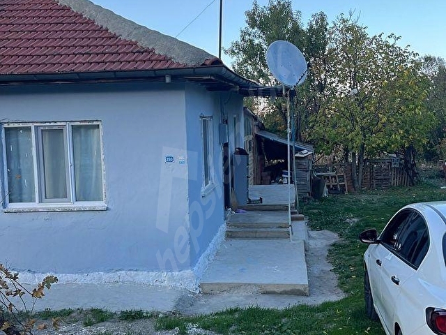 MÜSTAKİL EVİ OLAN 2661 M2 GÖL MANZARALI BAHÇEMİZ ACİL SATILIKTIR - Görsel 6