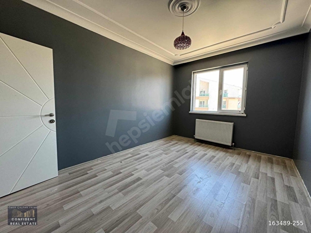 FERİDUN ÇELİK CD. ÜZERİ SİTE İÇERİSİNDE KATTA SATILIK 3+1 DAİRE - Görsel 17