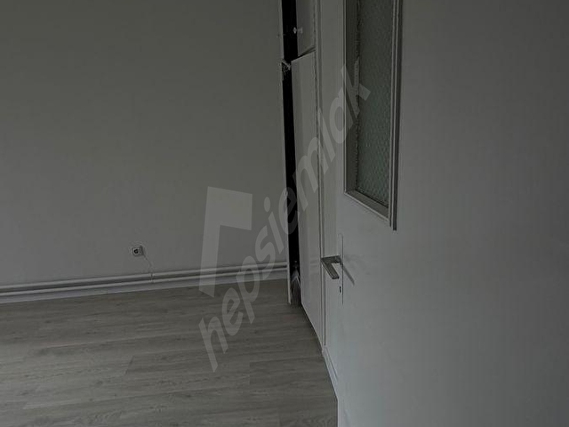 Yenimahalle’de merkezi konumda metroya çok yakın - Görsel 4