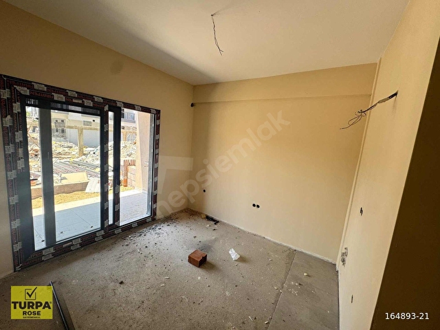 MENEMEN SEYREK DE SATILIK DAİRE - Görsel 2