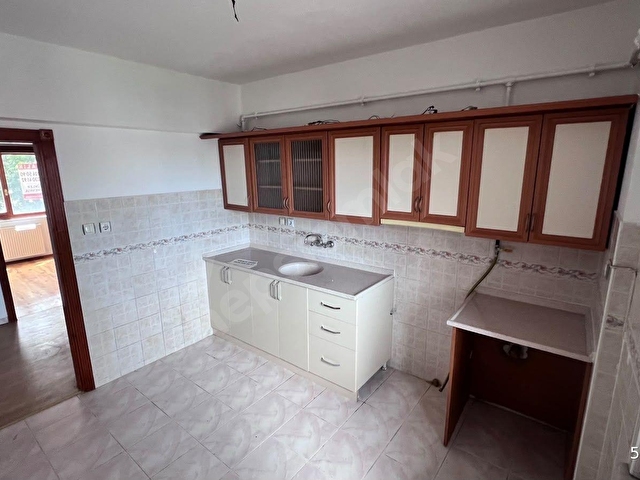 TRABZON/ORTAHİSAR/KARŞIYAKA SİTE İÇİ KİRALIK DAİRE - Görsel 9