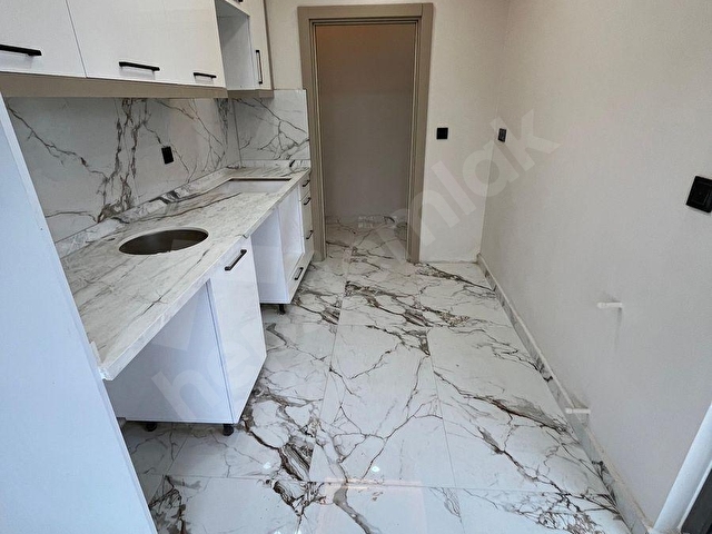 SATILIK DAİRE 2+1 AYRI MUTFAKLI KATTA TRAMVAYA YAKIN KONUM - Görsel 7