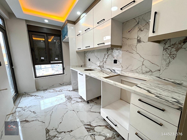 SATILIK DAİRE 2+1 AYRI MUTFAKLI KATTA TRAMVAYA YAKIN KONUM - Görsel 3