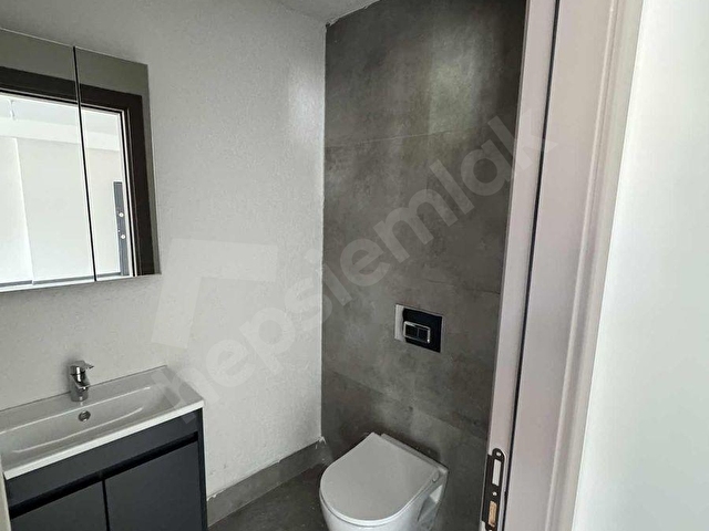 Bosna Bulvarı Üzerinde Yeni Binada 180 M2 2 Ayrı Kiralık Ofis - Görsel 12