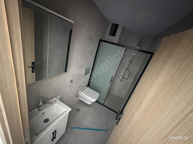 ERPAY İNŞAAT TANKARLIBAYIR MAH SİTE 1+1 65M²SATILIK LÜSK DAİRE - Görsel 10