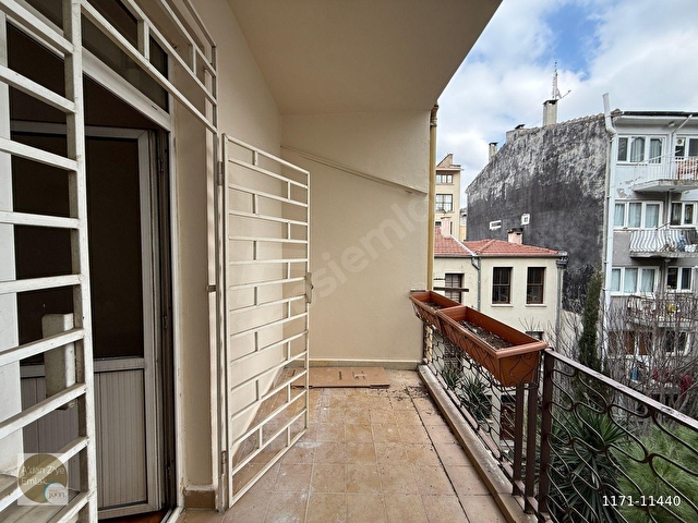 A-Z EMLAK - MODA CADDESİ ÜZERİNDE 160m2 NET (2,5+1) - Görsel 19
