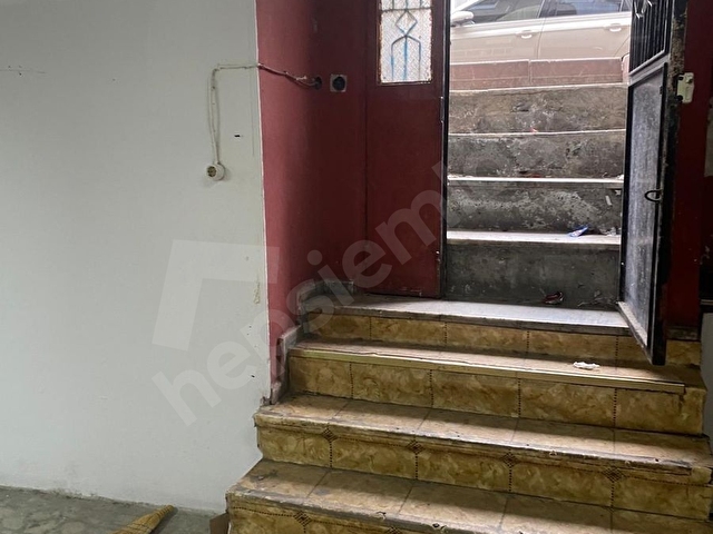 Zeytinburnu Sümer Mah Kiralık Dükkan 110 m2 Çift Katlı - Görsel 5