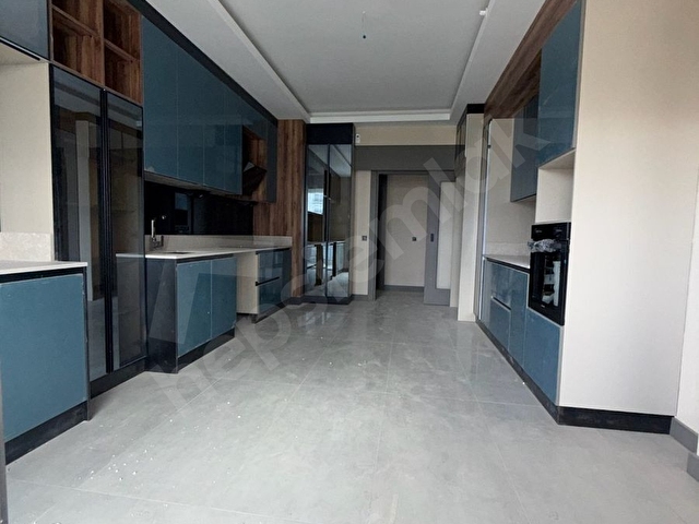CNR DEN TUNA BULVAR SİTESİNDE 4+1 SIFIR FULL YAPILI KAPALI OTOPARKLI KİRALIK DAİRE - Görsel 4