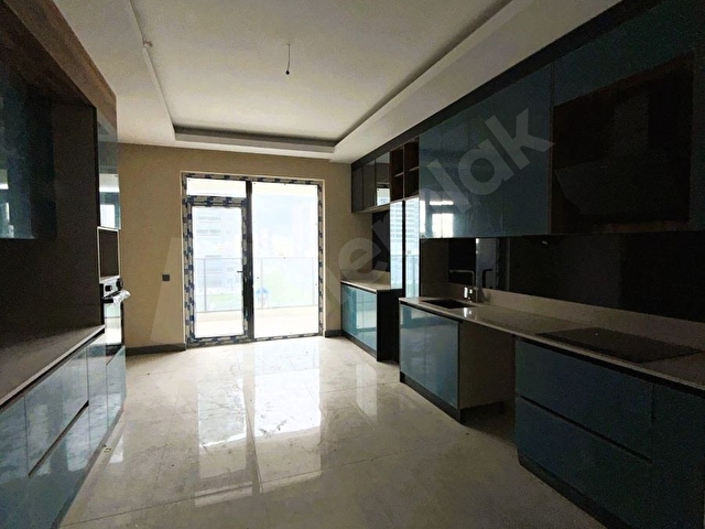 CNR DEN TUNA BULVAR SİTESİNDE 4+1 SIFIR FULL YAPILI KAPALI OTOPARKLI KİRALIK DAİRE - Görsel 8