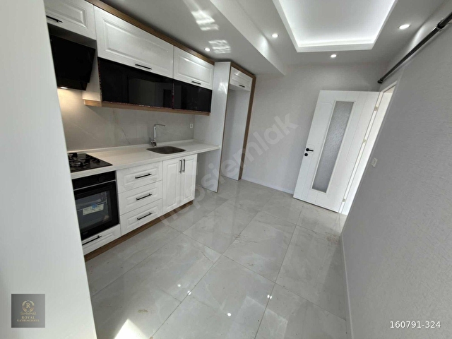 Yedieylülde 2+1 Yerden Isıtmalı | Otoparklı, Cam Balkon - Görsel 12