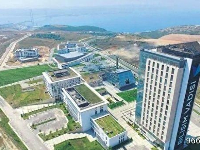 BİLİŞİM VADİSİ 2.ETAPTA DENİZ VE KÖPRÜ MANZARALI YATIRIMLIK ARSA
