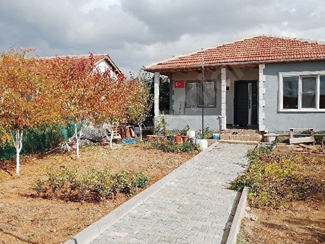 lalahanda 400 M2 arsa