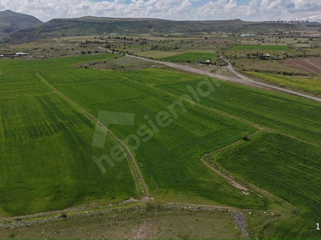 İLDEM VİLLALAR BÖLGESİNDE İMARA YAKIN FIRSAT TARLA - Görsel 10