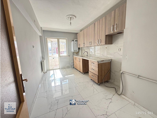 TURYAPtan Mülazim Sitesi Güney Cephe Satılık 3+1 Daire - Görsel 3