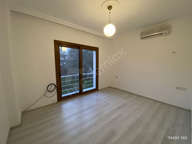 Gölköyde Merkezi Konumda Bahçe Katı Kiralık Daire - Görsel 11