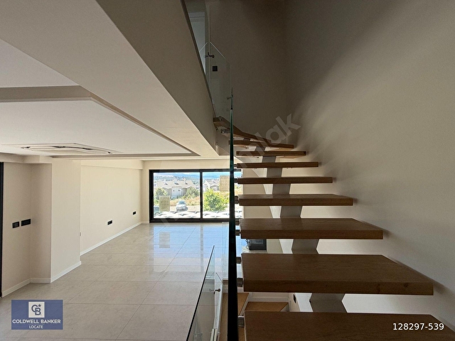 Güzelbahçe Kahramandere 5+2 Tripleks Müstakil Havuzlu Villa - Görsel 22