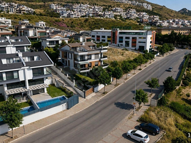 Güzelbahçe Kahramandere 5+2 Tripleks Müstakil Havuzlu Villa - Görsel 6