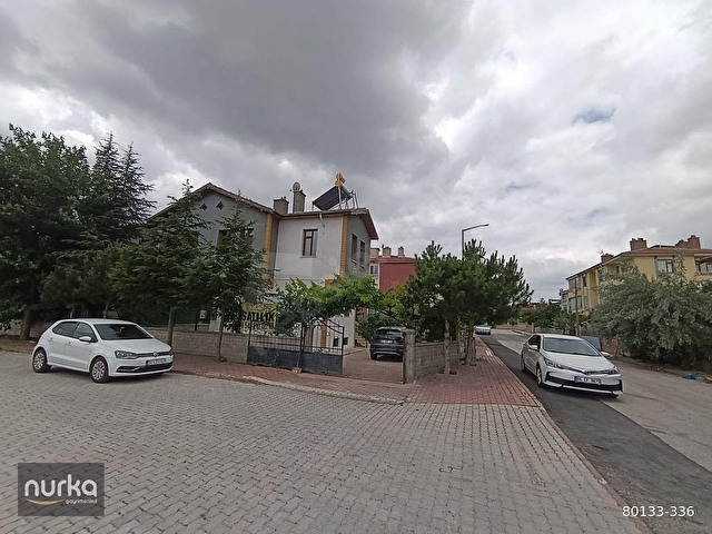 NURKA dan BUHARA MAHALLESİNDE SATILIK 4+1 LÜKS, BAHÇELİ VİLLA. - Görsel 2