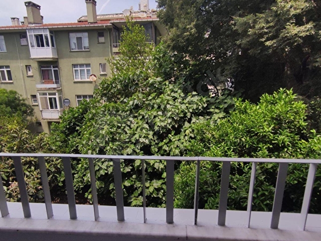 Kadıköy Merkezde Metro-Marmaray-Vapura Yakın Balkonlu Kiralık 2+1 Daire - Görsel 14