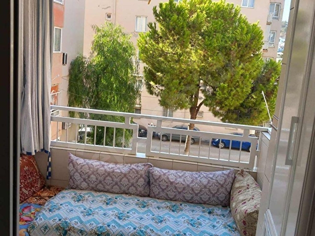 KUŞADASI MERKEZDE KADINLAR DENİZİNE ÇOK YAKIN 2+1 FIRSAT DAİRE - Görsel 2