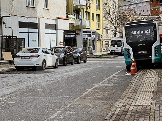 Gebzede imarli 8 dairelik E5 dibinde Ankara cad 352 m2 arsa - Görsel 2