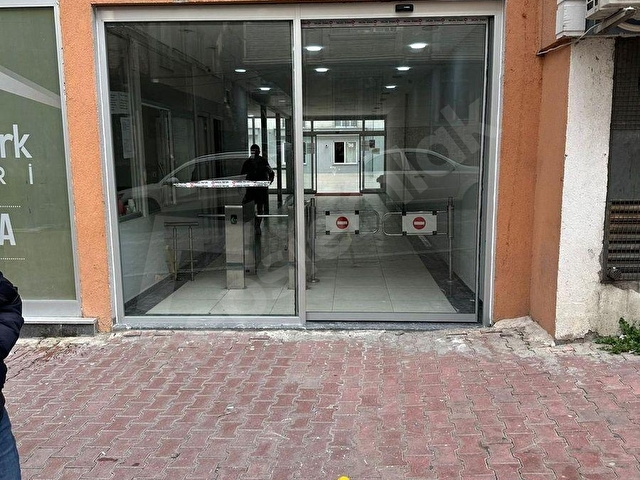 SARRAF YAPIDAN SİTE İÇERİSİNDE GENİŞ KULANIŞLI 1+1 DAİRE!!! - Görsel 4