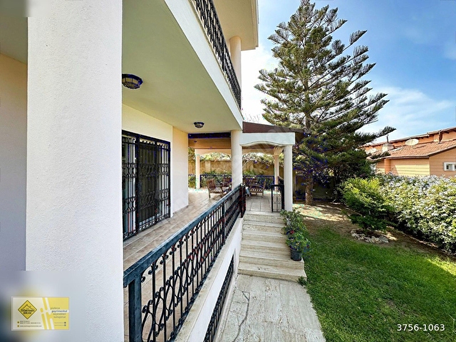 Çeşme Boyalıkta Plaja Sadece 200m Uzaklıkta Tam Müstakil Villa - Görsel 22