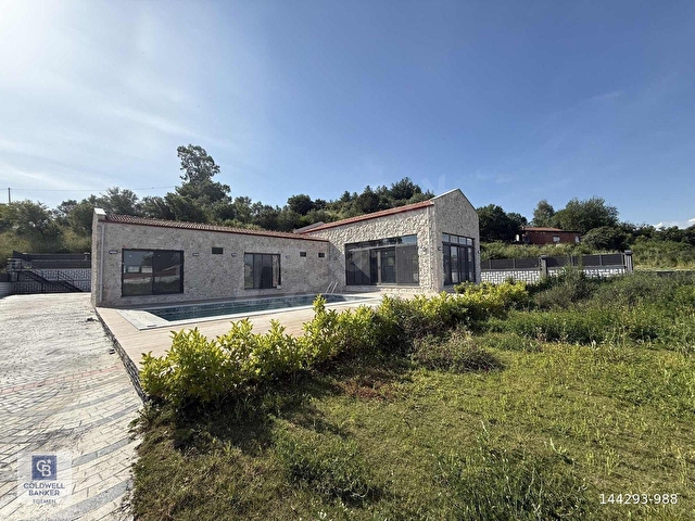 MUĞLA GÖKOVA BÖLGESİNDE SATILIK HAVUZLU VİLLA