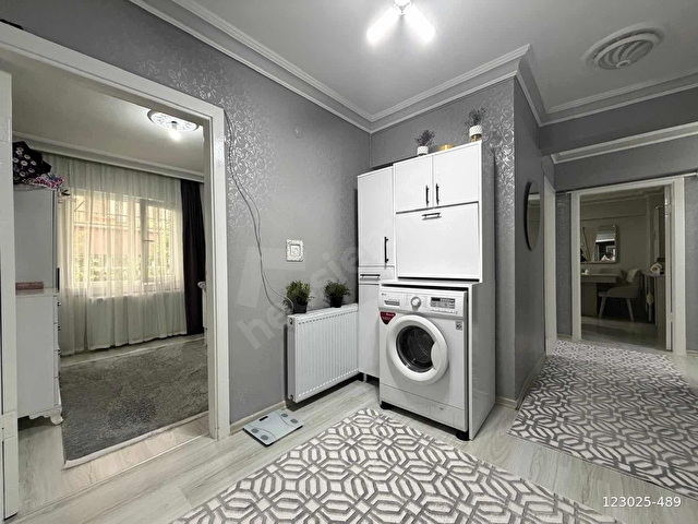TOPÇUDA MERKEZİ KONUMDA FULL YAPILI 3+1 SATILIK GİRİŞ ALTI KOT - Görsel 24