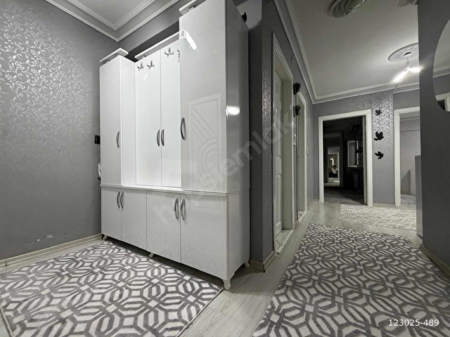 TOPÇUDA MERKEZİ KONUMDA FULL YAPILI 3+1 SATILIK GİRİŞ ALTI KOT - Görsel 19