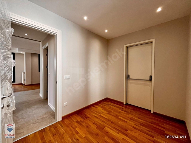 Caddebostan Sahilde Yeni Bina Ara Kat 2+1 Kiralık Daire - Görsel 24