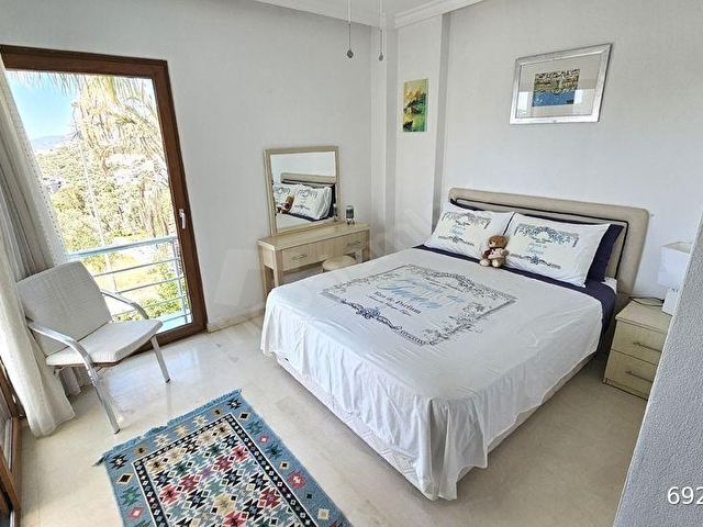 Kızıltaşta Modern Tasarımlı, 3 Odalı Müstakil Villa - Görsel 25
