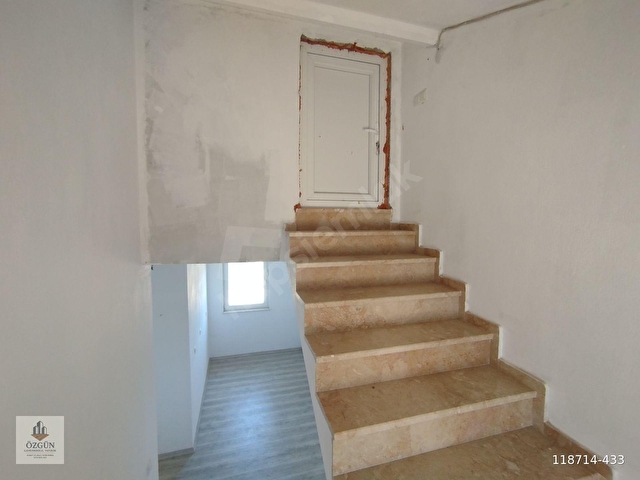 ÖZGÜNDEN FULL DENİZ MANZARALI 602 M2 ARSA İÇİNDE MÜSTAKİL VİLLA - Görsel 30