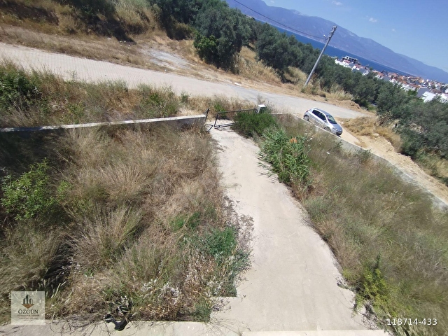 ÖZGÜNDEN FULL DENİZ MANZARALI 602 M2 ARSA İÇİNDE MÜSTAKİL VİLLA - Görsel 24