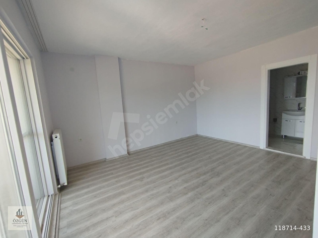 ÖZGÜNDEN FULL DENİZ MANZARALI 602 M2 ARSA İÇİNDE MÜSTAKİL VİLLA - Görsel 28